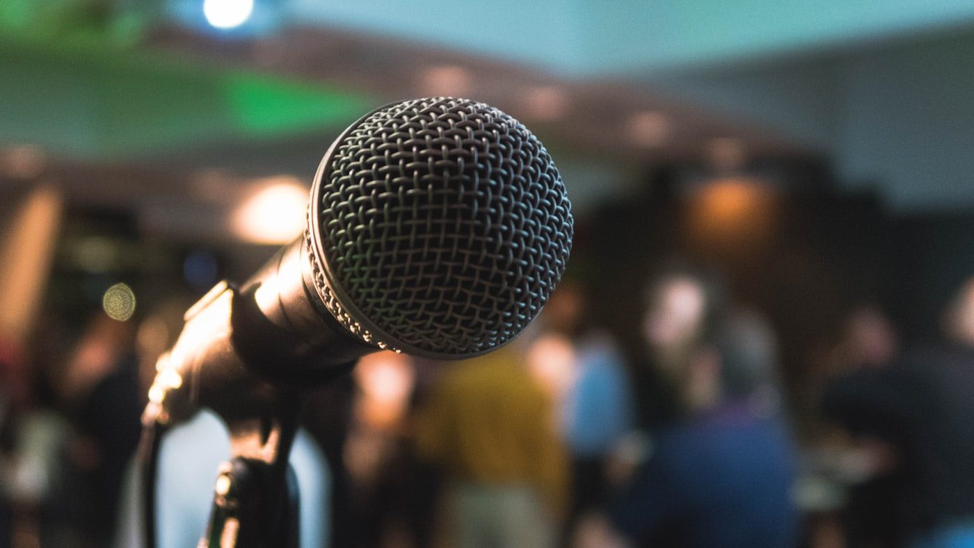 Personal Branding for Entrepreneurs: Authority Without Performative Noise — planning and execution in practice.